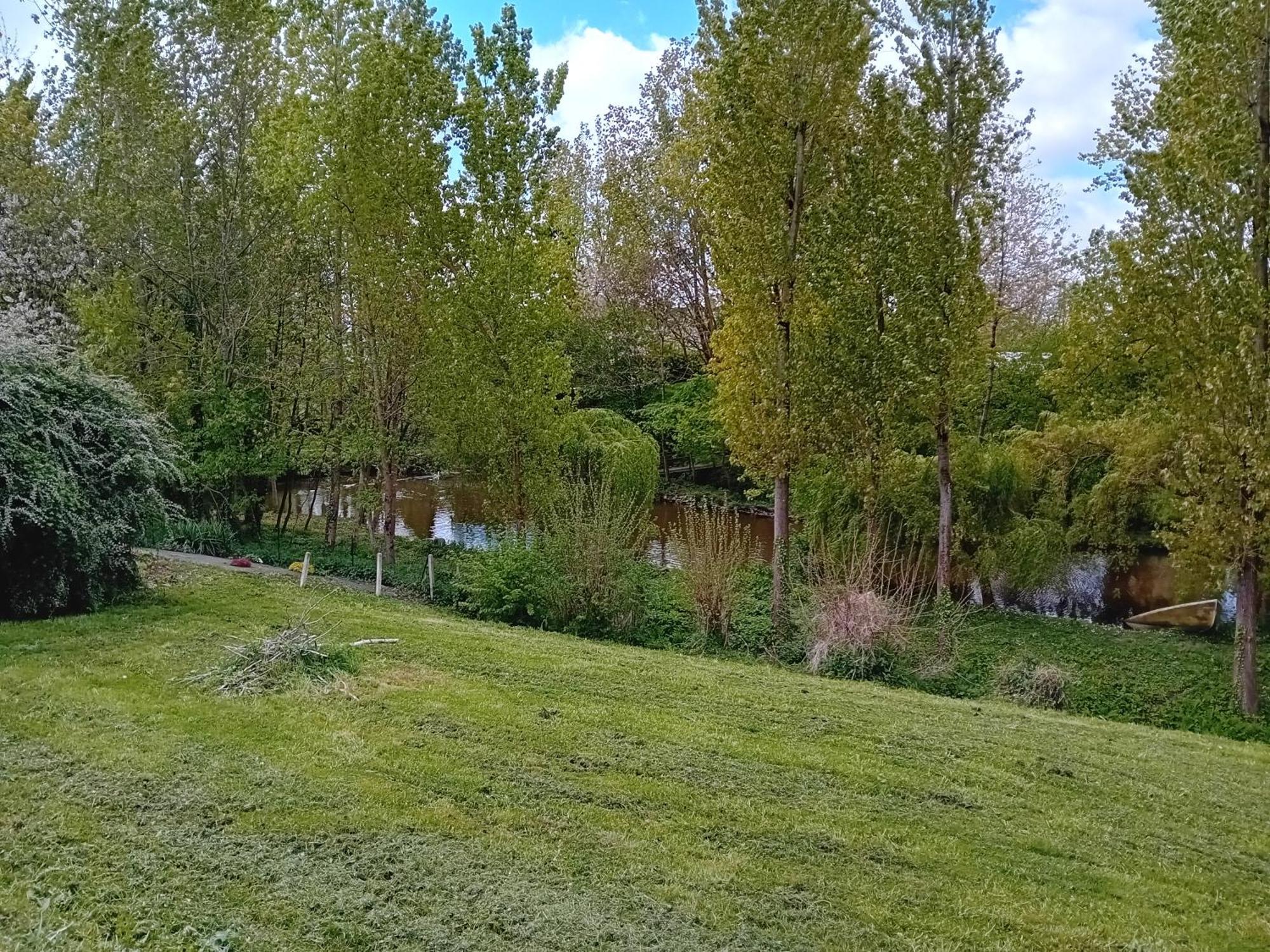 Maison Au Coeur De La Nature Cerisy-la-Foret Eksteriør bilde